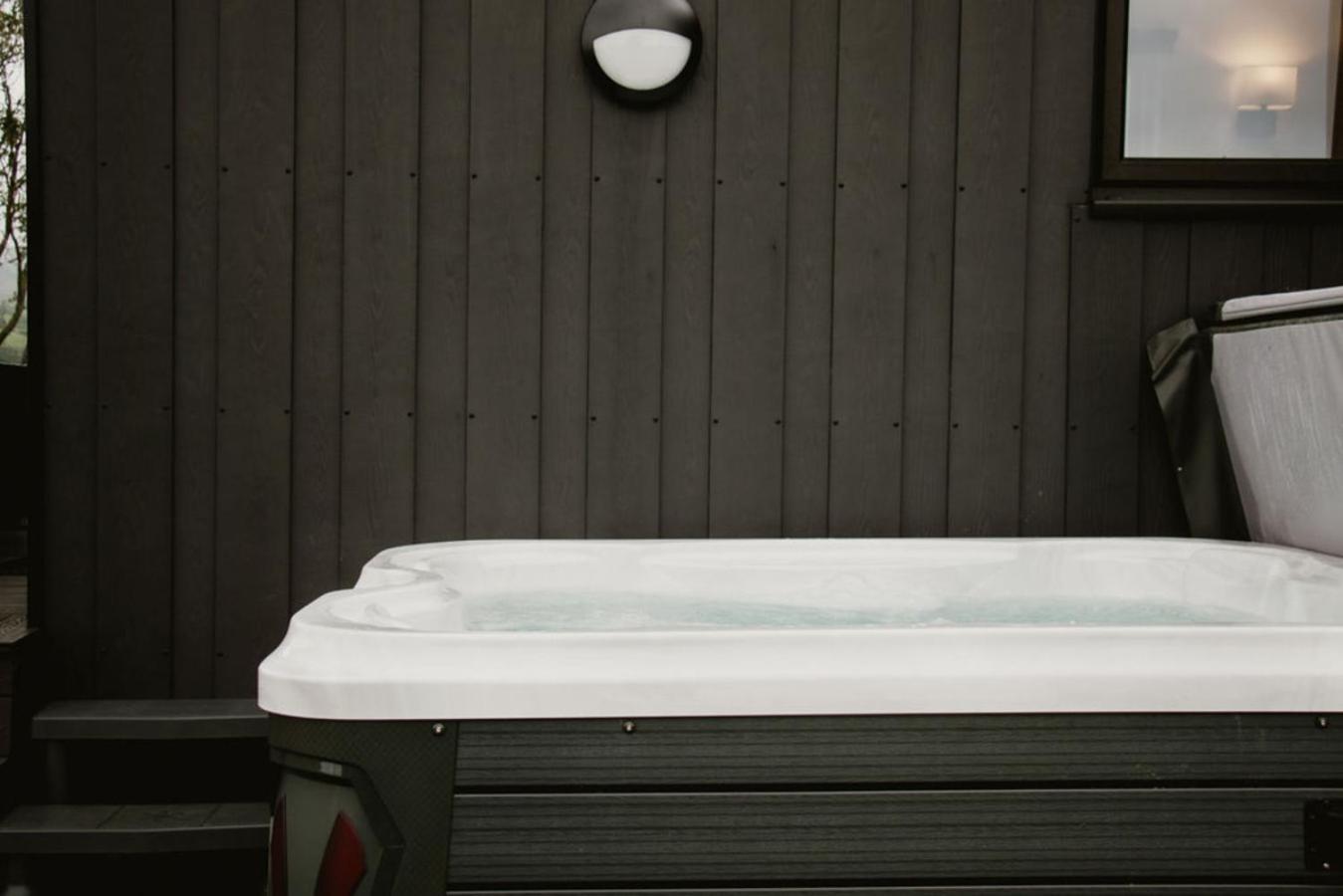 באליקאסל Luxury 2 Bedroom Glamping Pod With Hot Tub At Aganmore Farm Glamping - Pod 2 מראה חיצוני תמונה